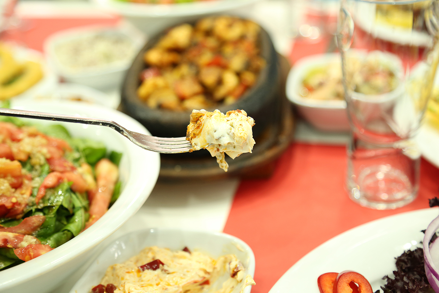 Adana’da Taze Balık Keyfi: Balıkçı 1’in Ege Esintili Lezzetleri